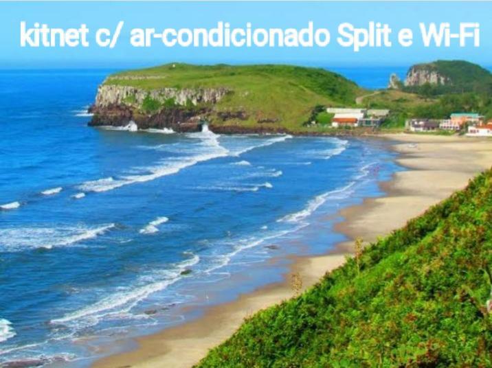 Kitnet S2 Em Torres-Rs - Na Mais Bela Praia Gaucha - Cozinha - Banheiro - Ar Condicionado - Tv Smart 32' - Wi-Fi - Estacionamento - Anfitria Superhost No Bnb المظهر الخارجي الصورة