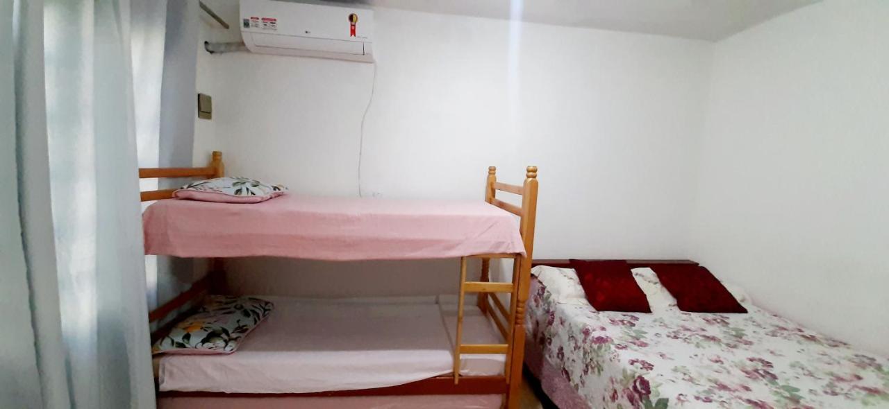 Kitnet S2 Em Torres-Rs - Na Mais Bela Praia Gaucha - Cozinha - Banheiro - Ar Condicionado - Tv Smart 32' - Wi-Fi - Estacionamento - Anfitria Superhost No Bnb المظهر الخارجي الصورة