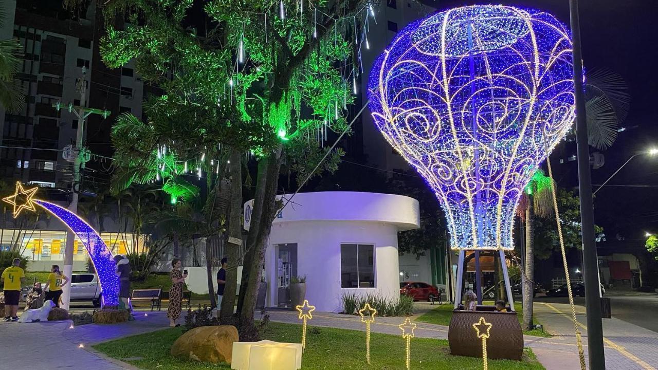 Kitnet S2 Em Torres-Rs - Na Mais Bela Praia Gaucha - Cozinha - Banheiro - Ar Condicionado - Tv Smart 32' - Wi-Fi - Estacionamento - Anfitria Superhost No Bnb المظهر الخارجي الصورة